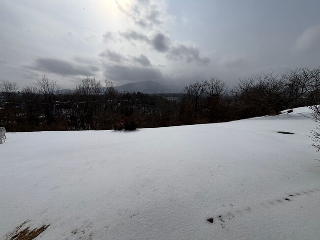 Building Photo - 3776 Kenwick Trail