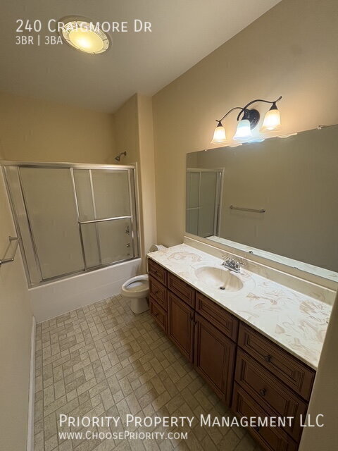 Building Photo - 240 Craigmore Dr