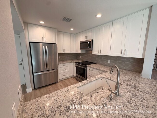 Building Photo - 7826 E San Miguel Ave