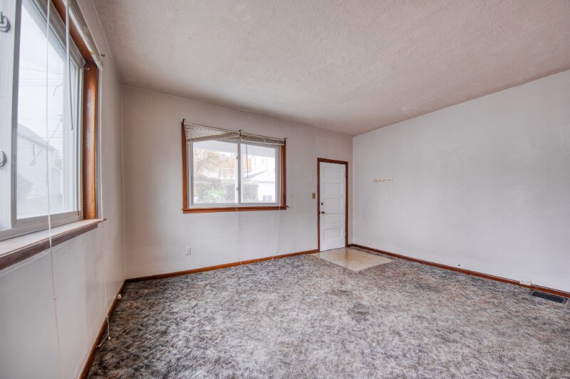 Building Photo - 3810 Clark St