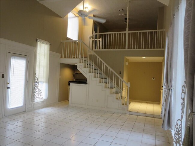 Building Photo - 15715 Gilbertyn Dr