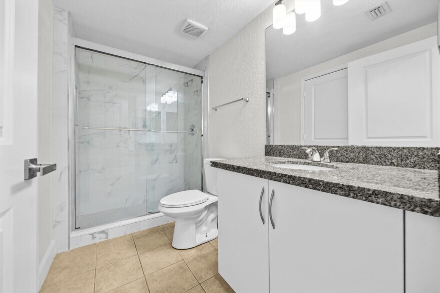 Building Photo - 158 SW Peacock Blvd