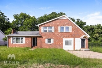 Building Photo - 102 Harrison Rd