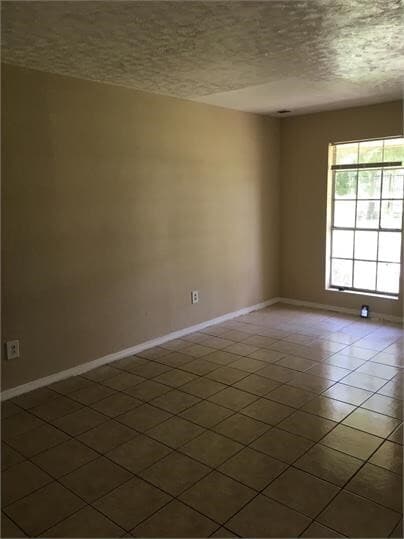 Building Photo - 12405 Ormandy St