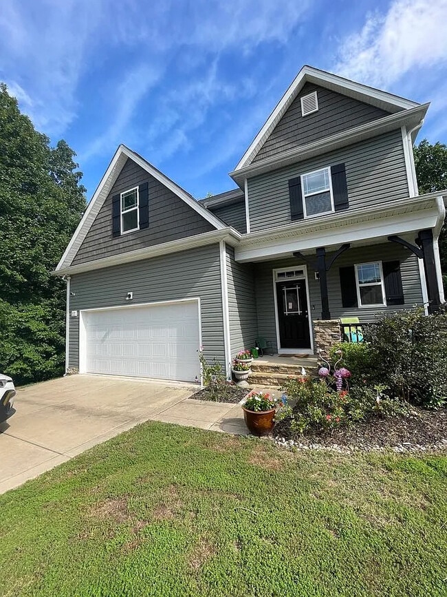 Building Photo - 317 E Webber Ln