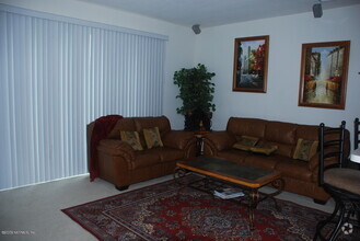 Building Photo - 5708 Sandstone Way