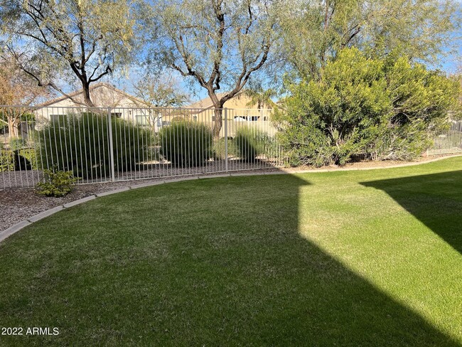 Building Photo - 3312 E Bluebird Pl