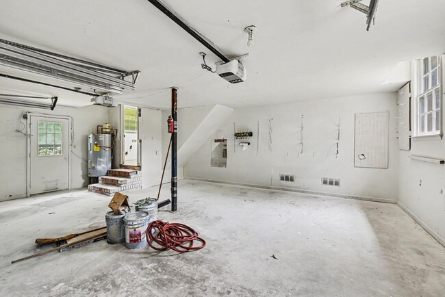 Building Photo - 130 Sandtrap Rd