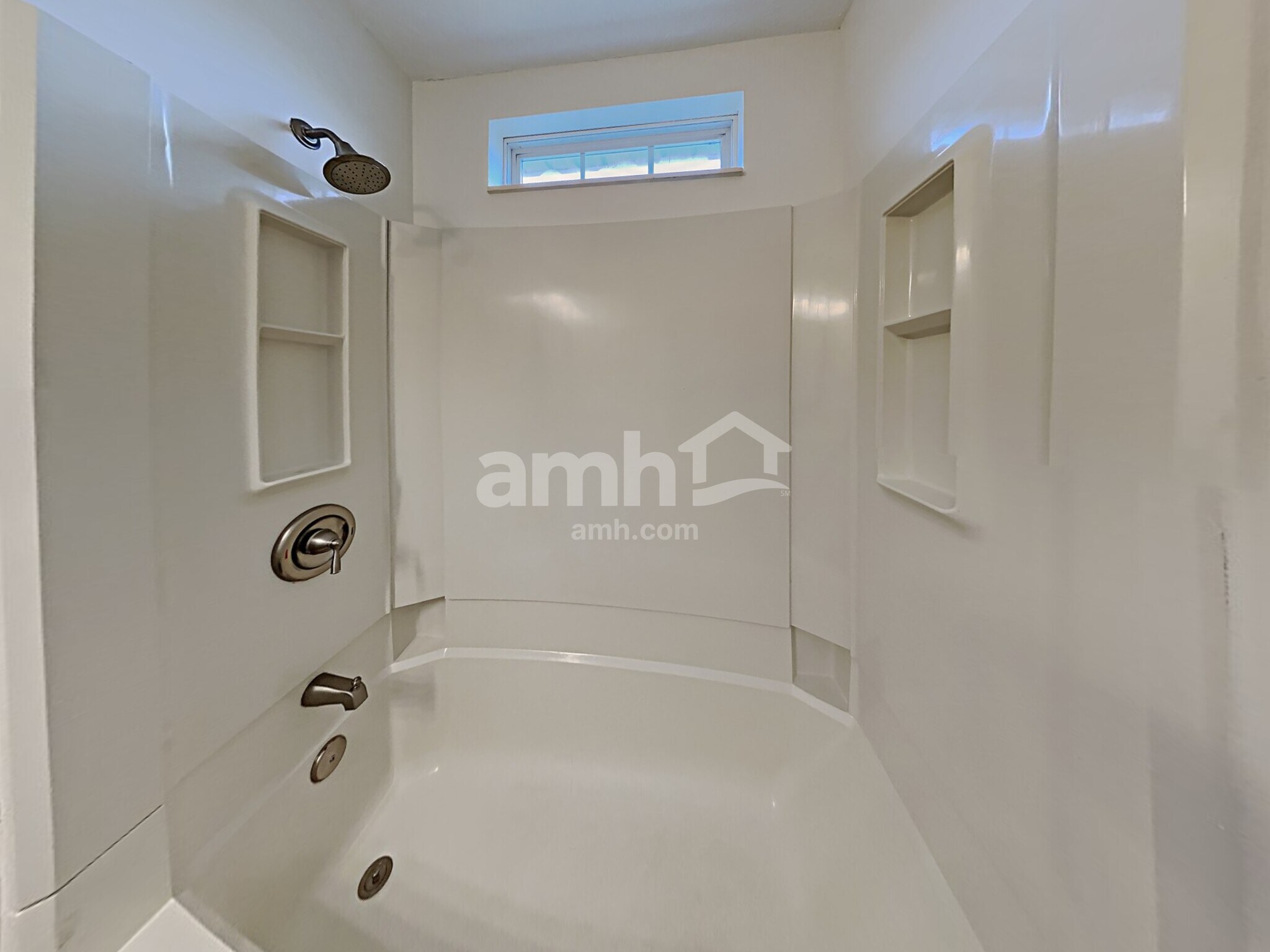 Building Photo - 112 Bradford Cir