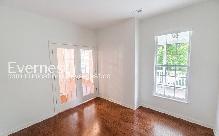 Building Photo - 1084 Ashcraft Ave