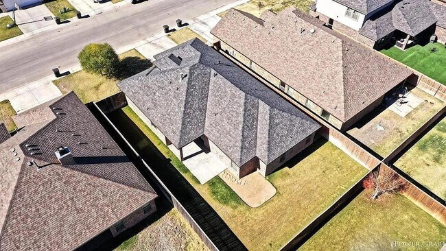 Building Photo - 14 Cornwall Dr