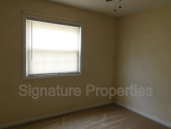 Building Photo - 36 Deerfield Blvd