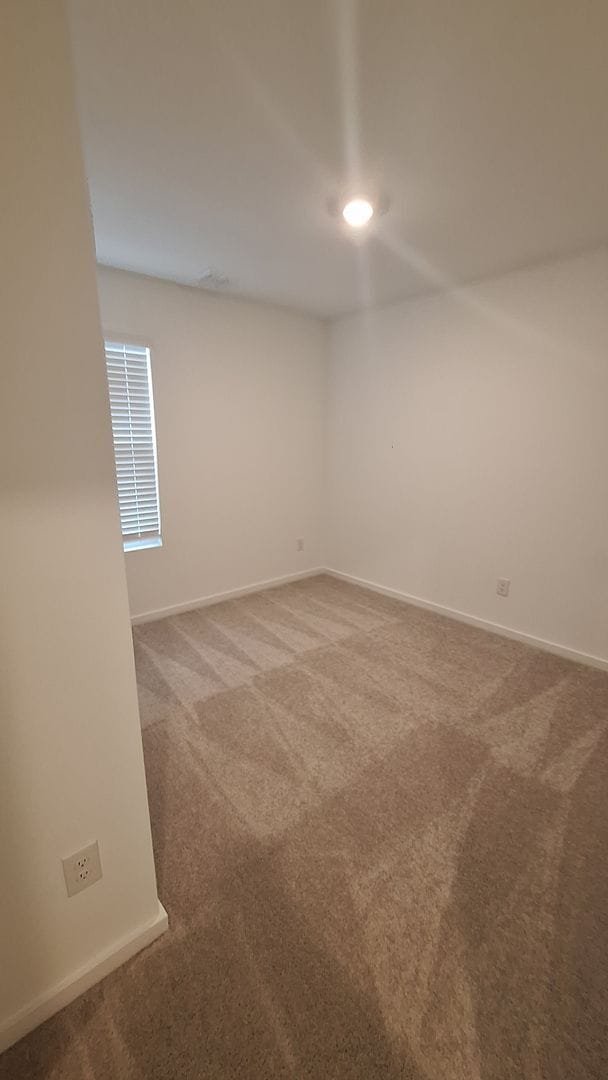 Building Photo - NEWLY BUILT 3 bedroom 2.5 Bath for rent