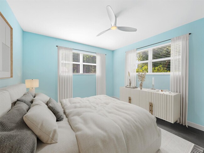 Building Photo - 2591 NE 55th Ct