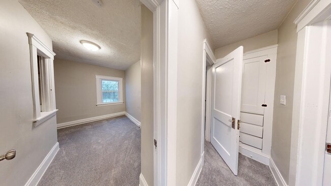 Building Photo - Brooklyn Centre neighborhood - 3  bedroom/...