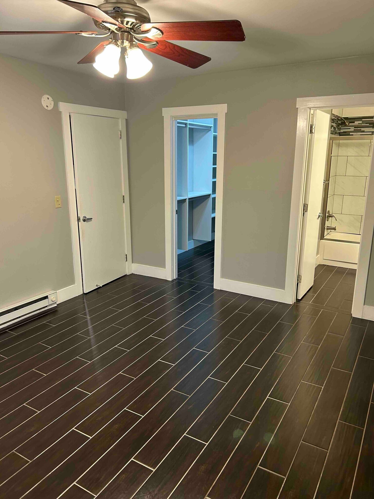 Building Photo - 2601 Hillsboro Pike