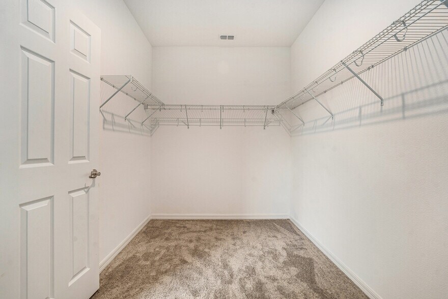 Building Photo - 1105 Lady Gouldian Ct