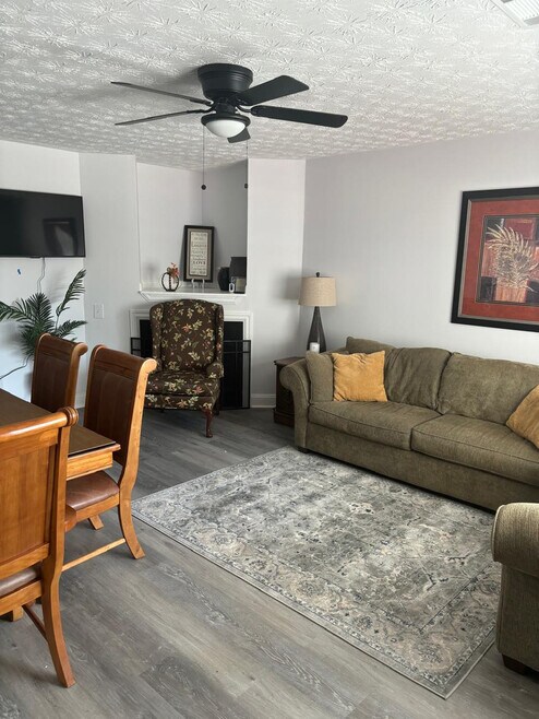 Building Photo - 5047 Chupp Way Cir