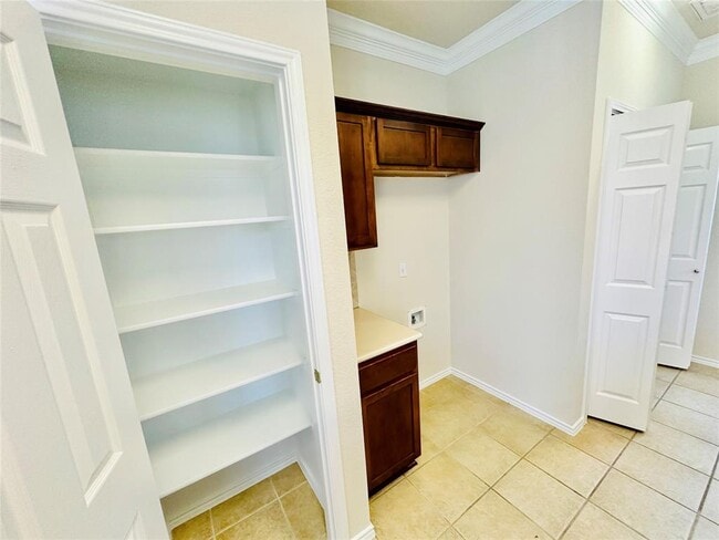 Building Photo - 16216 Castletroy Dr