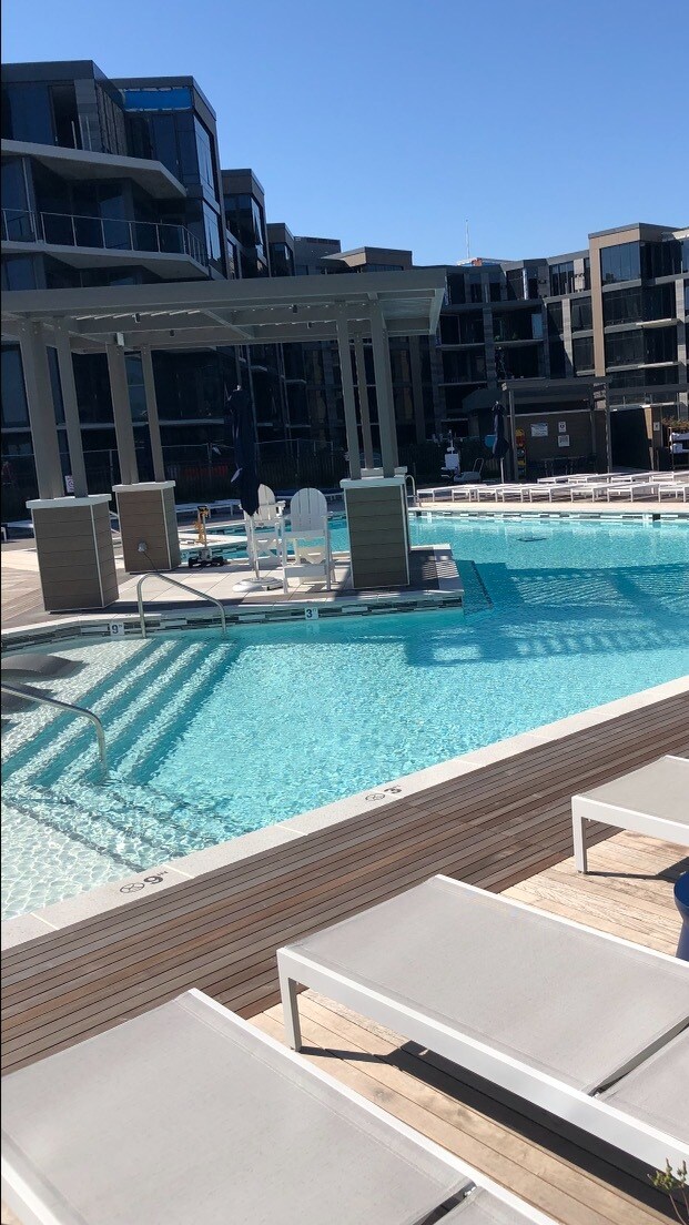 Building Photo - 30 Melrose Ter