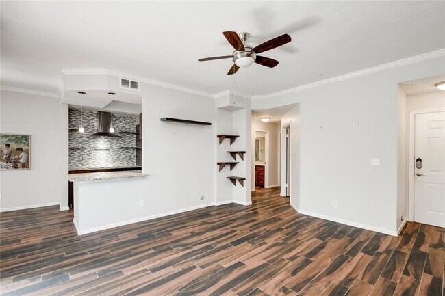 Building Photo - 6000 Shepherd Mountain Cove