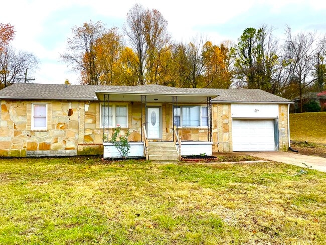 Primary Photo - 634 Dover Rd