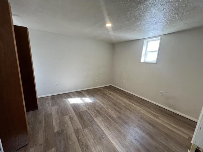 Building Photo - 2616 Ames Ave