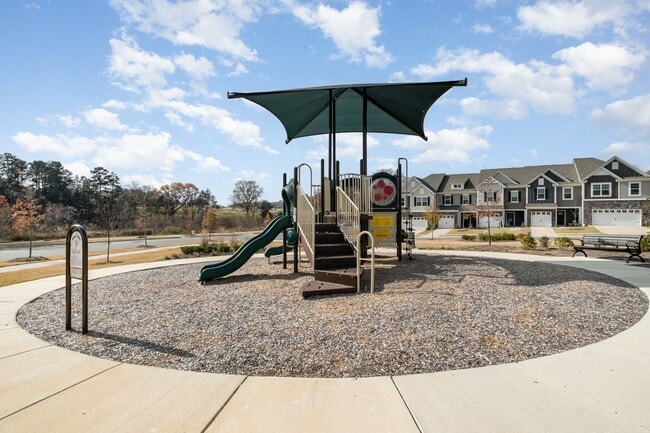Building Photo - 3234 Lilac Grove Dr
