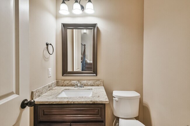 Building Photo - For Lease | 3 Bed, 2 Bath | 2,442 Sq Ft | ...