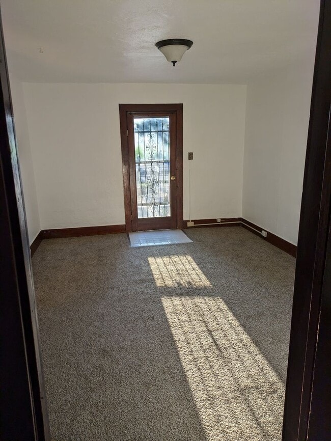 Building Photo - Charming Home with Yard Near Old Town Fort Collins