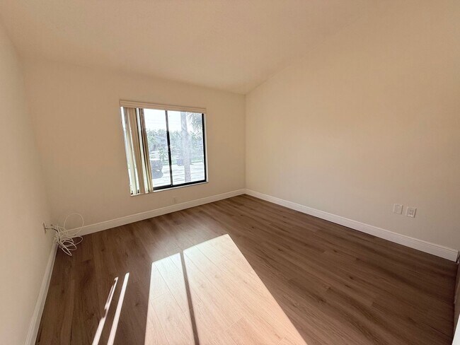 Building Photo - Newly Listed 2-Bed/2-Bath Condo for Rent i...
