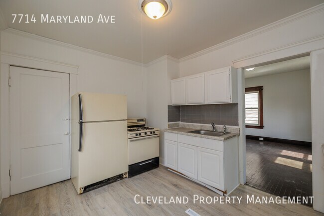 Building Photo - Beautiful Single Family Home!