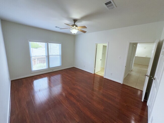 Building Photo - 11854 Taylorcrest Rd