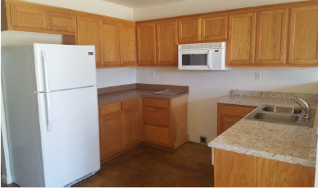 Building Photo - KINGSLAND APARTMENTS ON DILLEY STREET