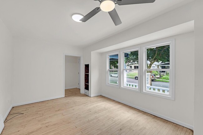 Building Photo - 3527 N 14th St