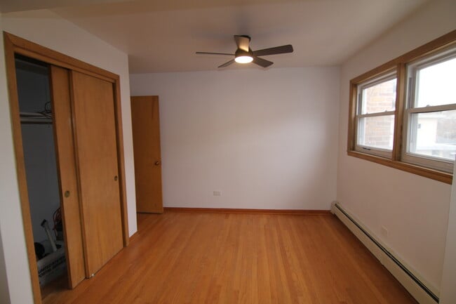 Building Photo - 3555 N Neva Ave