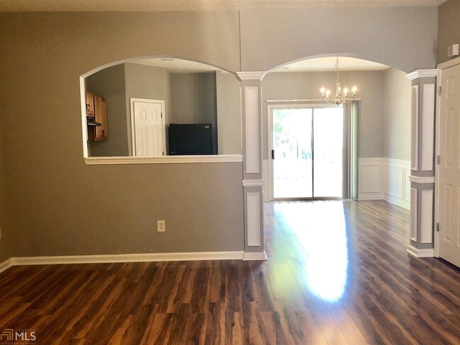 Building Photo - 2832 Snapfinger Manor