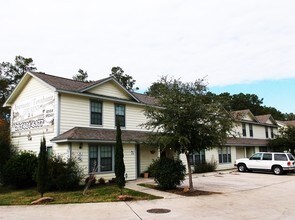 Building Photo - Gilbert House Townhomes