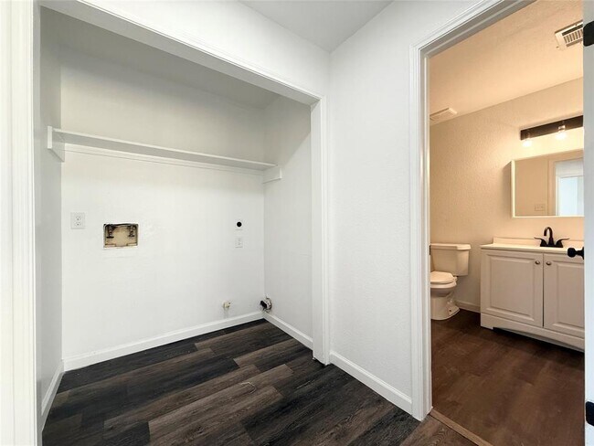 Building Photo - 6347 Marinwood Dr