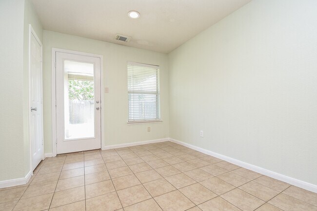 Building Photo - 29323 Hickory Terrace Dr