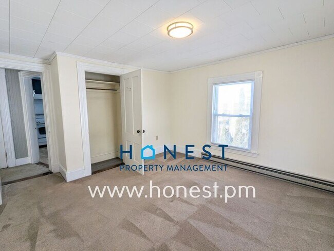 Building Photo - 3 Deeb St