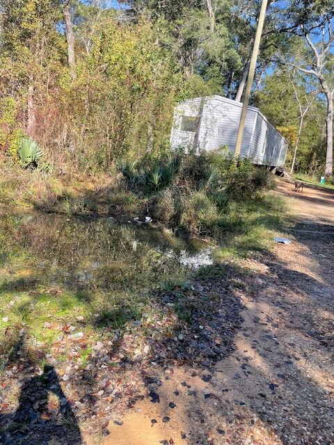 Building Photo - 911 Little Ln