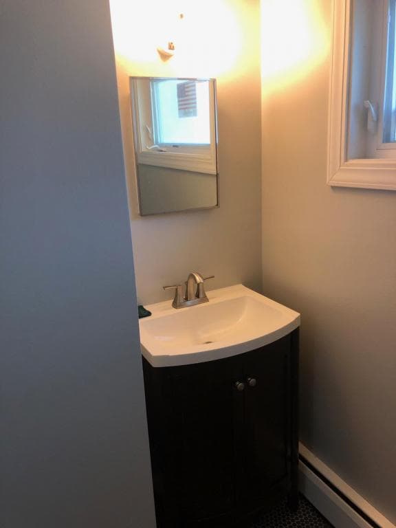 Building Photo - 3130 James St