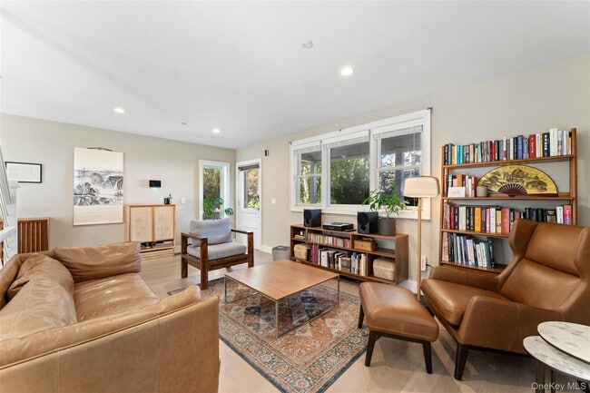 Building Photo - 22 E Clinton Ave