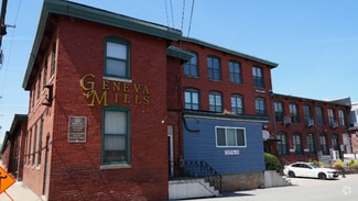 Building Photo - 1117 Douglas Ave