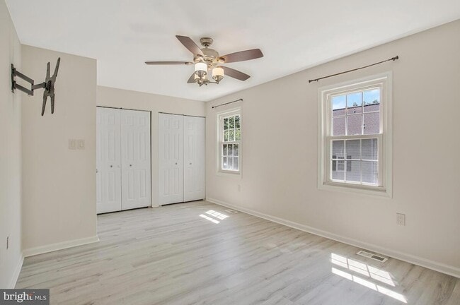 Building Photo - 1520 Marlborough Ct