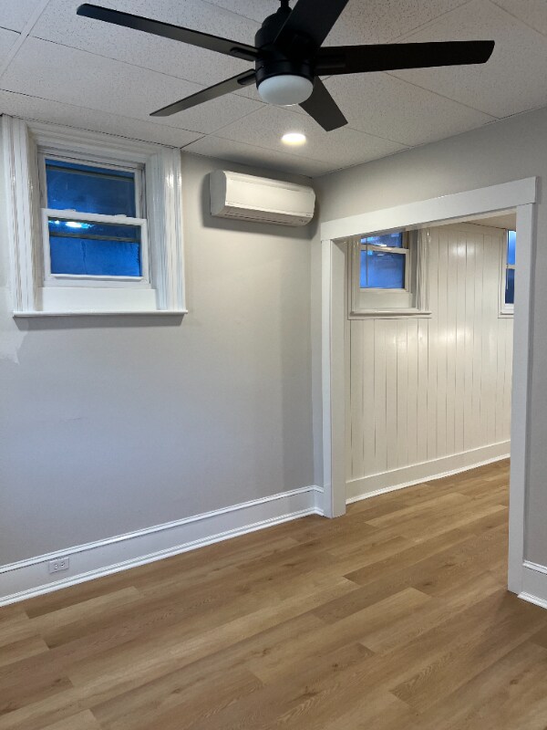 Building Photo - 125 N George St