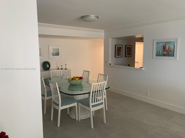 Building Photo - 2301 S Ocean Dr