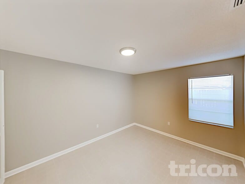 Building Photo - 4128 Sunny Land Dr