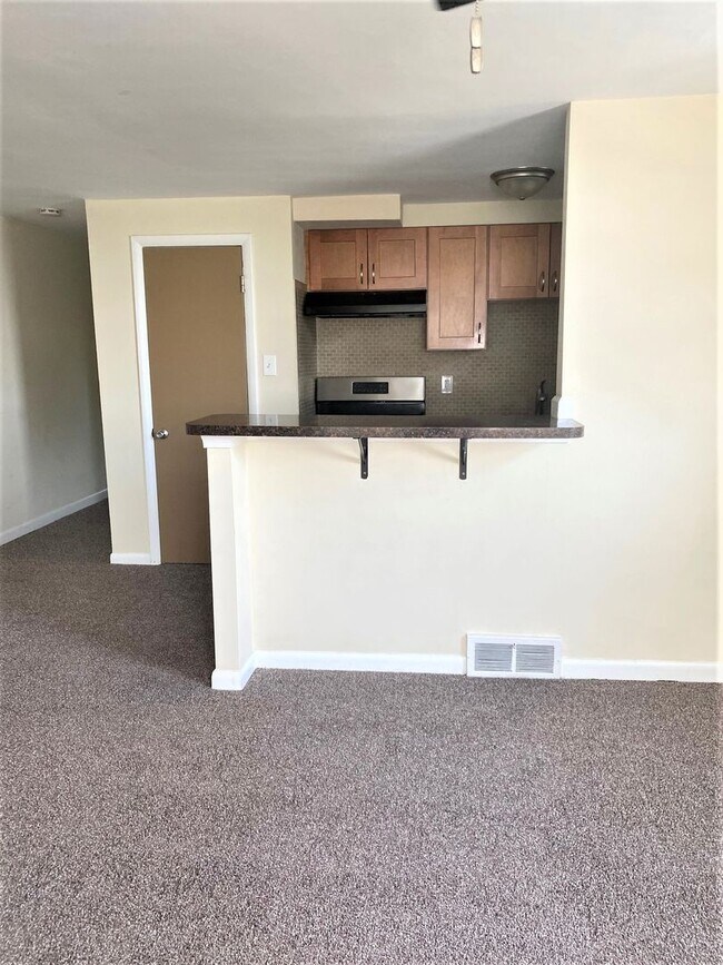 Building Photo - 3401 Berkley Ave